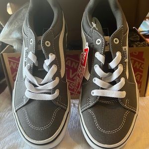 Vans off the wall shoes for boys